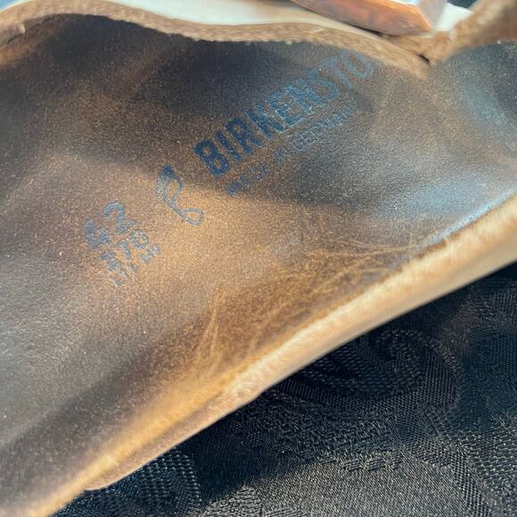 Birkenstock tan sandals women 11 men 9 - Picture 6 of 9